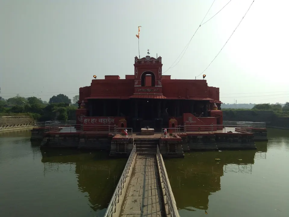 बीडमधील कंकालेश्वर मंदिर