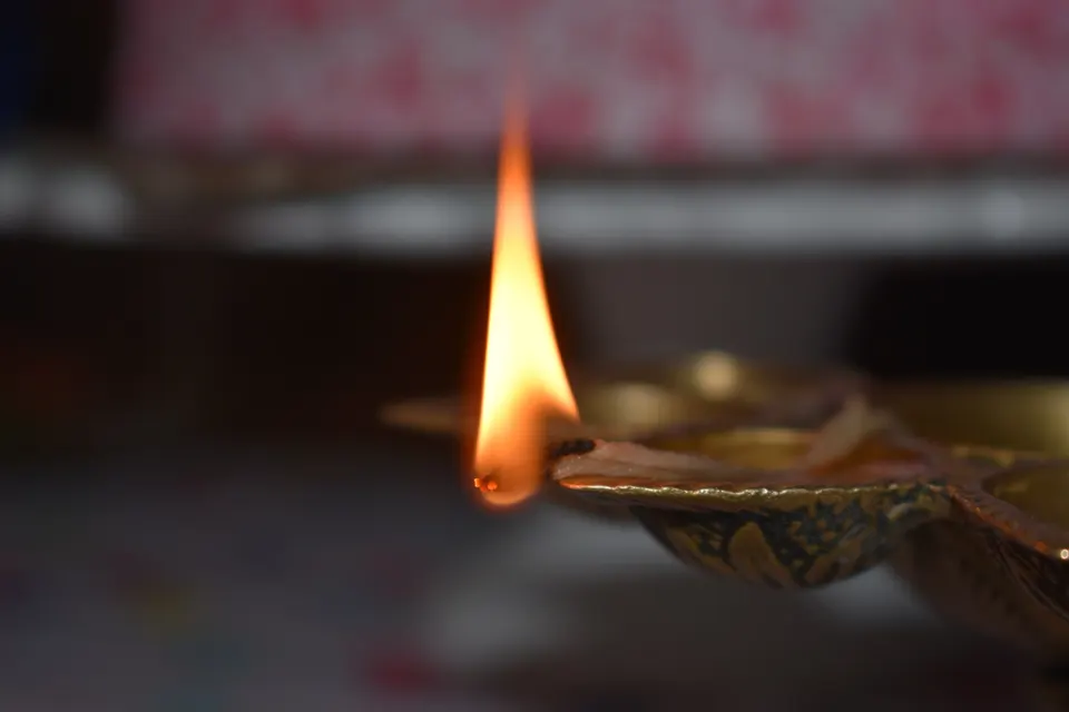 तेवणारा दिवा