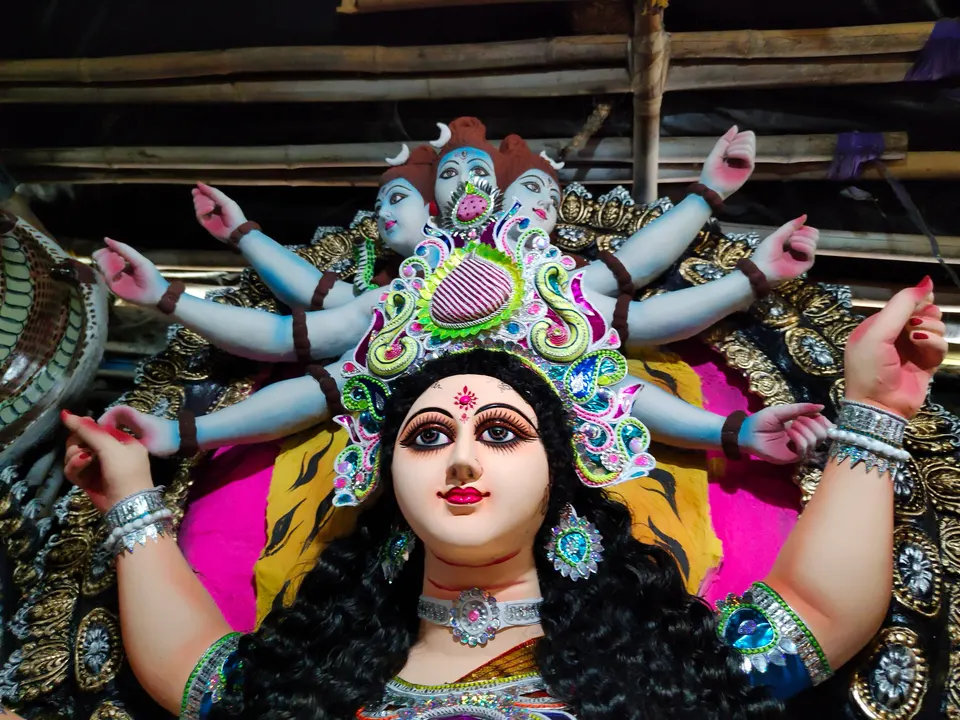 दुर्गा मातेची मूर्ती