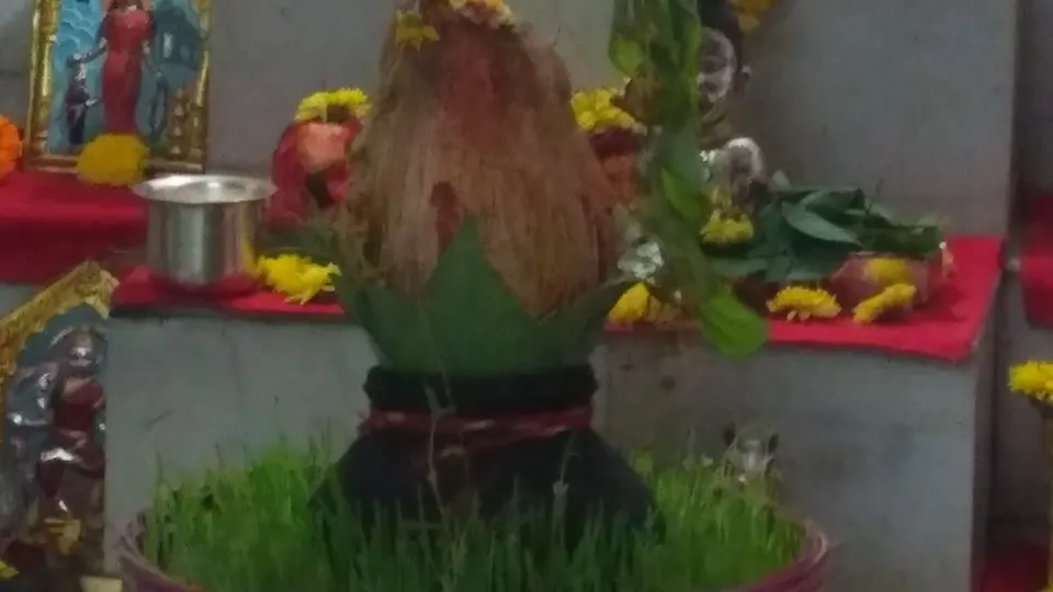 नवरात्रातील घटस्थापना