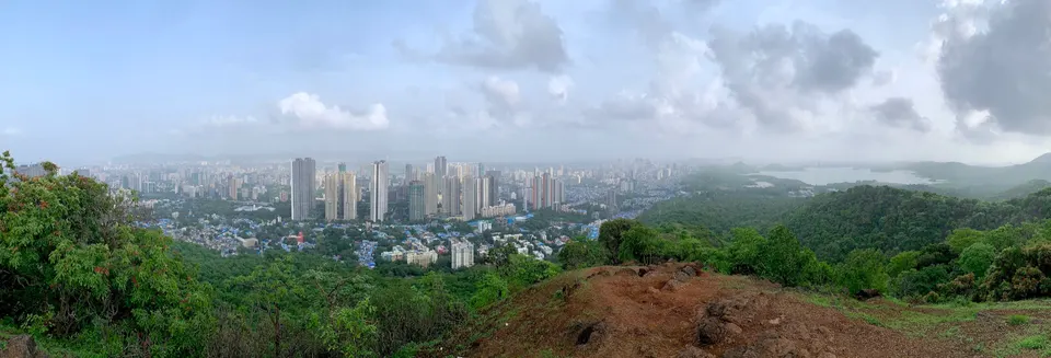 योगी हिल्सवरून दिसणारे मुलुंड–भांडुपचे विहंगम दृश्य
