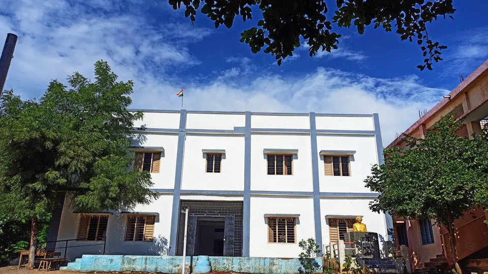 जिल्हा परिषद शाळेची इमारत
