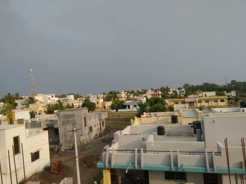 वडूज शहरातील घरांची छपरे